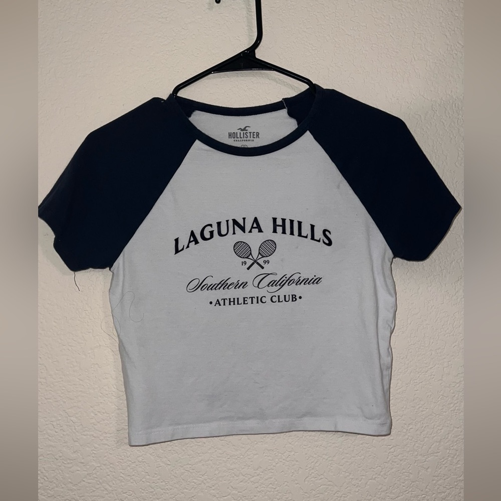 Medium Hollister Cropped Tee